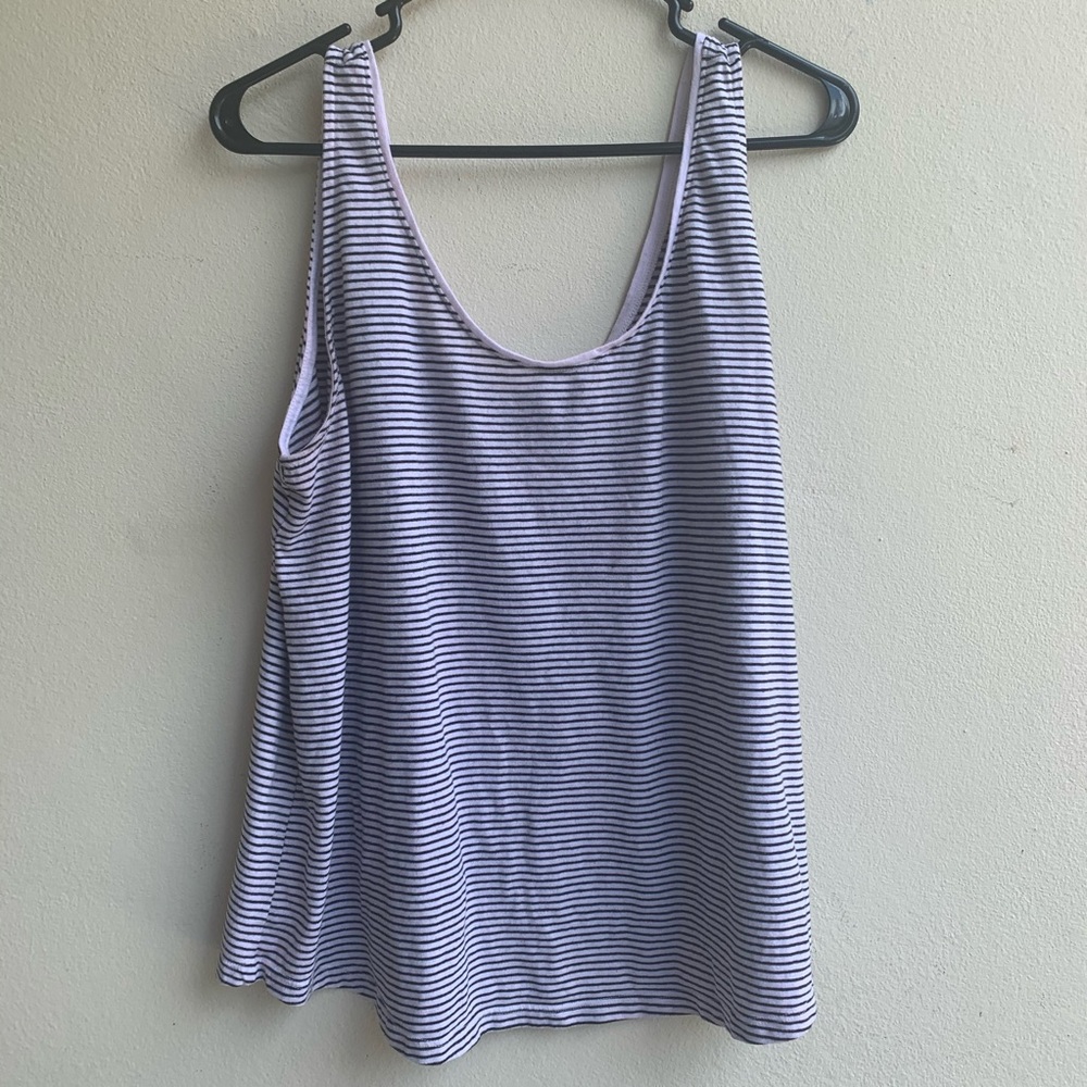 🌵 3x$15 Old Navy Black & White Stripes Tank Top